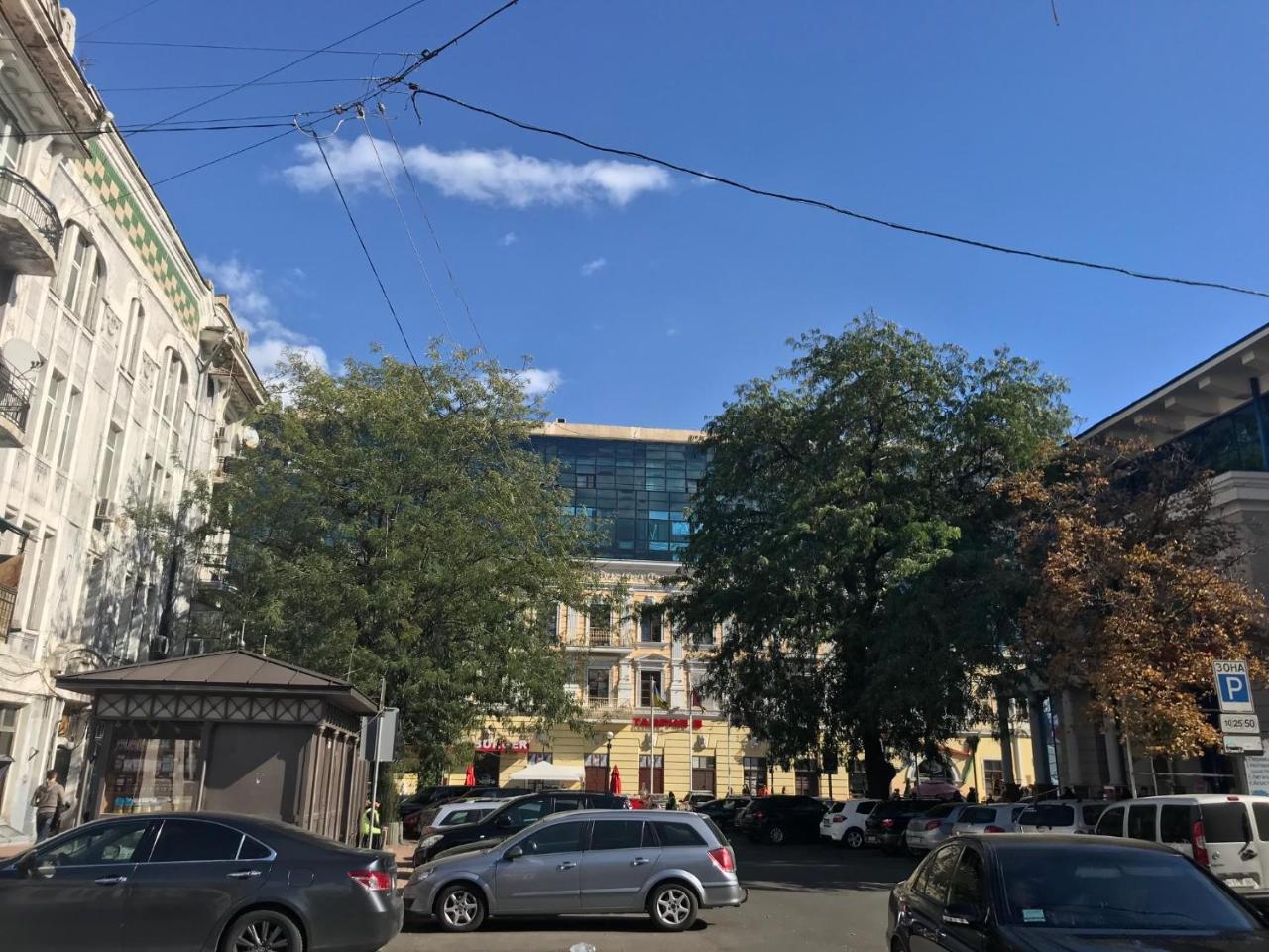 Адмирал Хостел Odessa Esterno foto